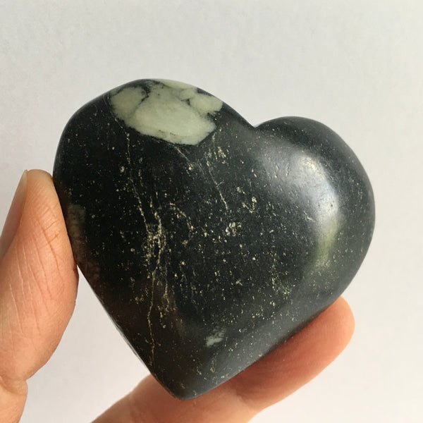 Chrysanthemum Stone Heart - 22.95