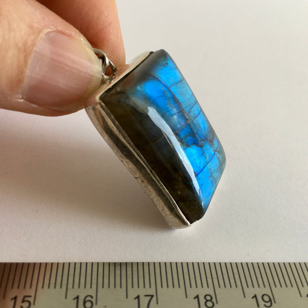 Labradorite Pendant - 111.00