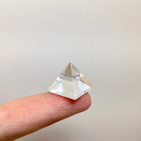 Clear Quartz Pyramid - 6.99 - now 4.99!