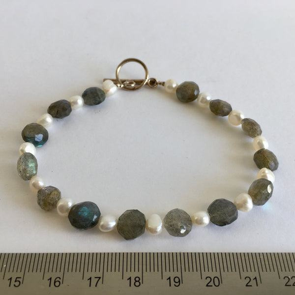 Pearl and Labradorite Bracelet - 39.99